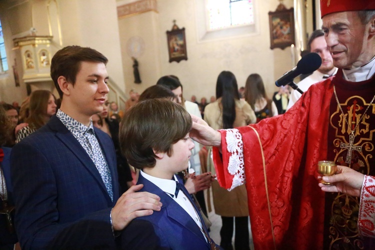 Bierzmowanie w Podegrodziu