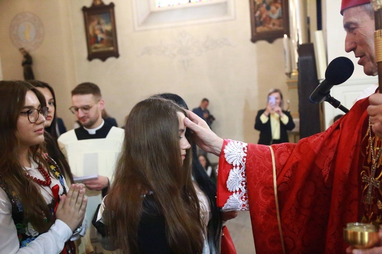 Bierzmowanie w Podegrodziu