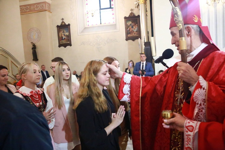 Bierzmowanie w Podegrodziu