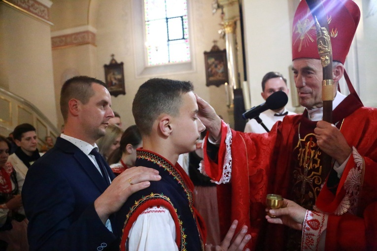 Bierzmowanie w Podegrodziu