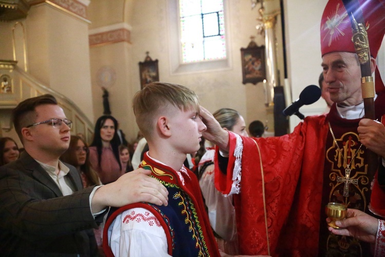 Bierzmowanie w Podegrodziu