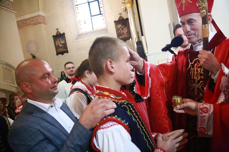 Bierzmowanie w Podegrodziu