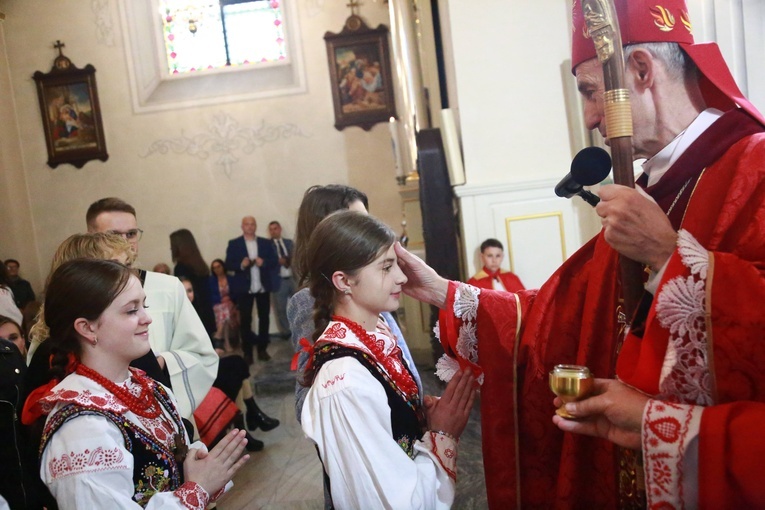 Bierzmowanie w Podegrodziu
