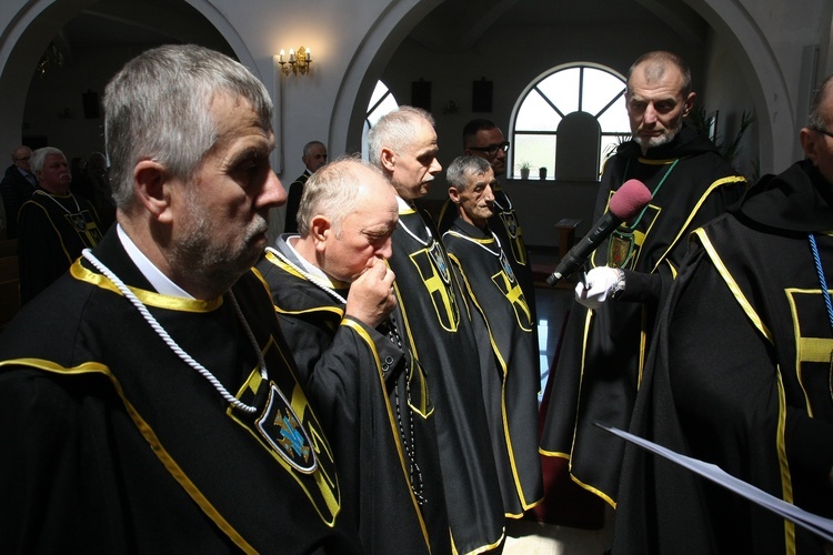 Nowa Chorągiew Zakonu Rycerzy św. Jana Pawła II w Ostrowcu Świętokrzyskim