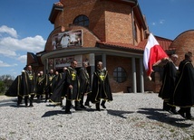 Nowa Chorągiew Zakonu Rycerzy św. Jana Pawła II w Ostrowcu Świętokrzyskim