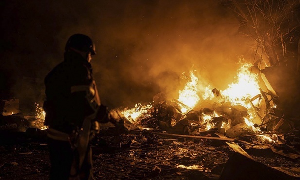 Ukraina: W nocnym atak rakietowym Rosji zginęła co najmniej jedna osoba, dwie zostały ranne