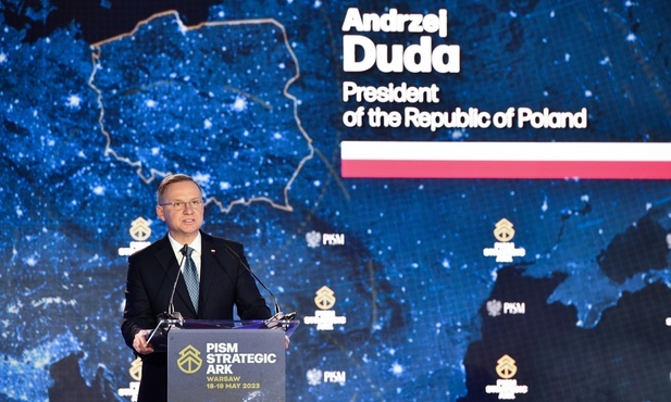 Prezydent: musimy uświadomić całej społeczności na świecie, że losy świata ważą się teraz na Ukrainie