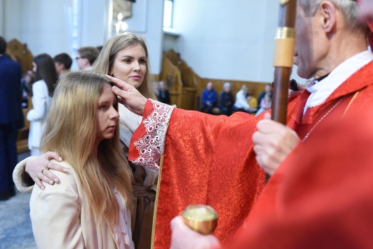 Bierzmowanie w parafii Trójcy Przenajświętszej w Mielcu
