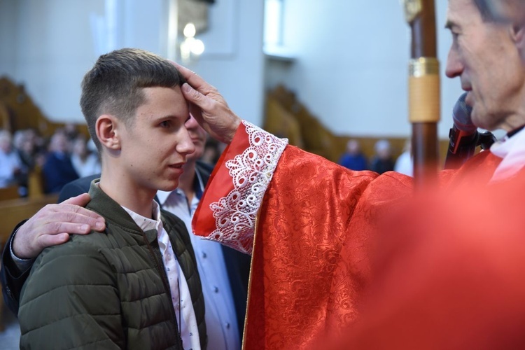 Bierzmowanie w parafii Trójcy Przenajświętszej w Mielcu