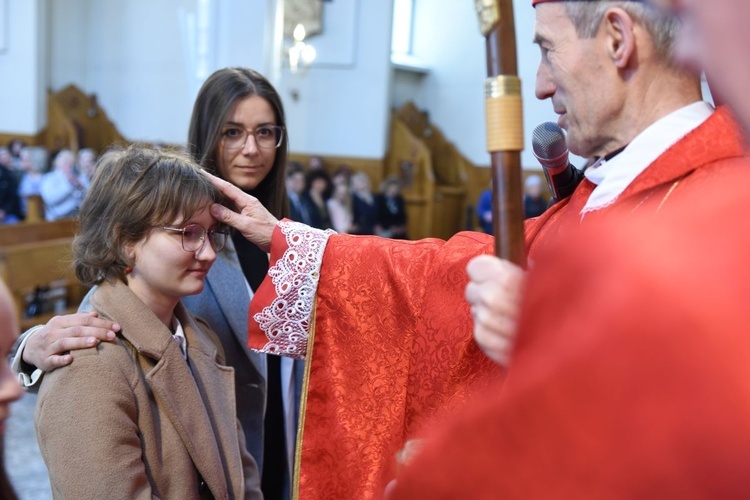 Bierzmowanie w parafii Trójcy Przenajświętszej w Mielcu