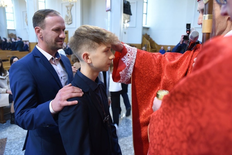 Bierzmowanie w parafii Trójcy Przenajświętszej w Mielcu