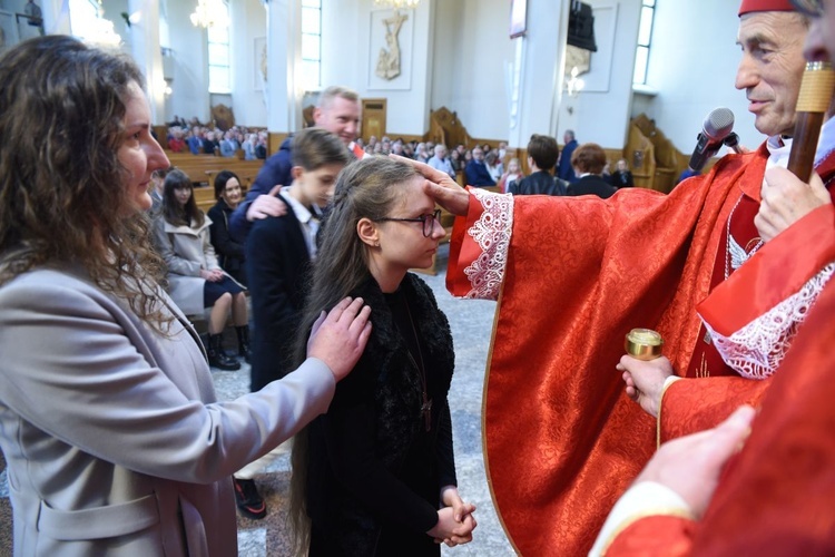 Bierzmowanie w parafii Trójcy Przenajświętszej w Mielcu