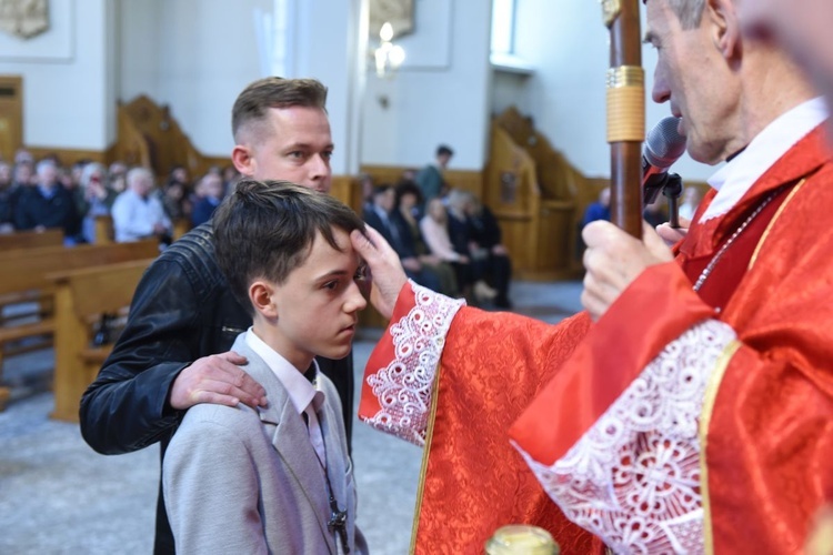 Bierzmowanie w parafii Trójcy Przenajświętszej w Mielcu