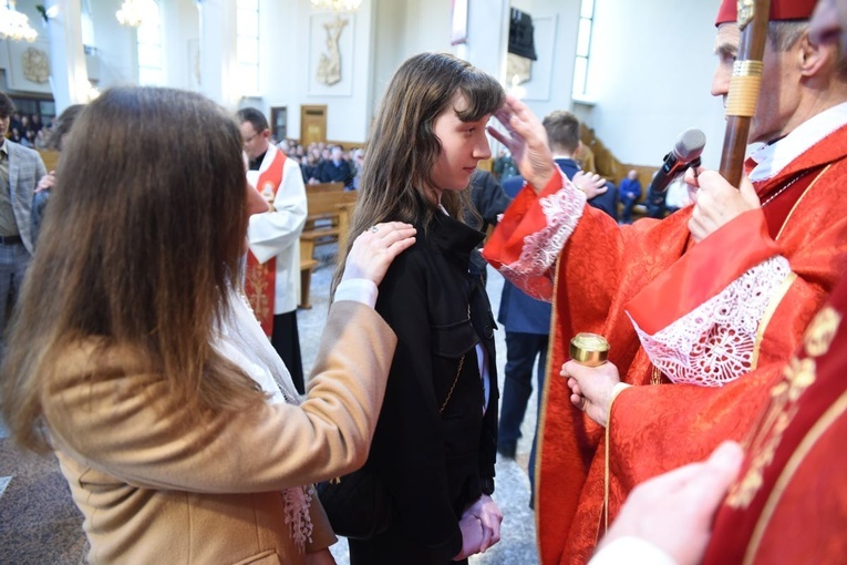 Bierzmowanie w parafii Trójcy Przenajświętszej w Mielcu