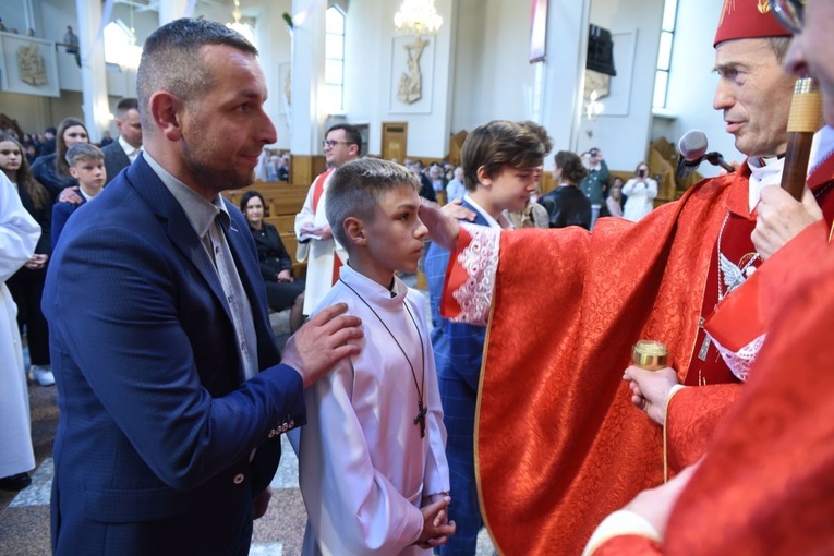 Bierzmowanie w parafii Trójcy Przenajświętszej w Mielcu