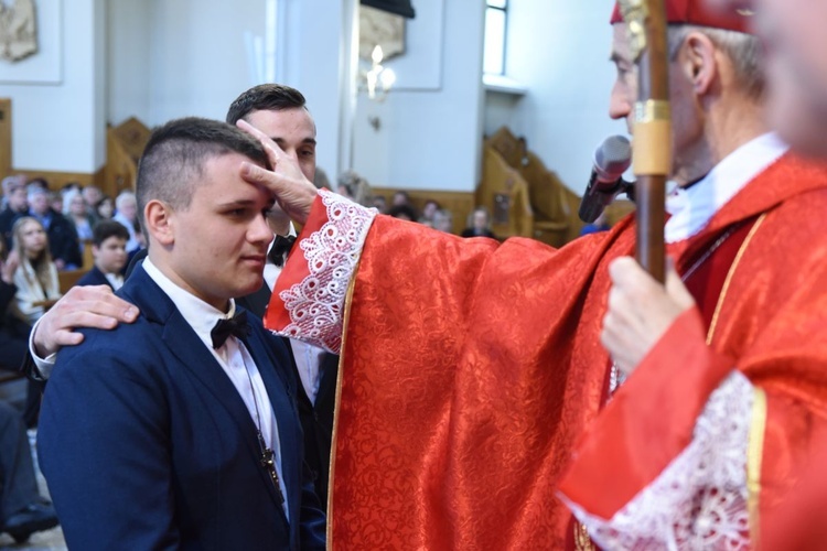 Bierzmowanie w parafii Trójcy Przenajświętszej w Mielcu