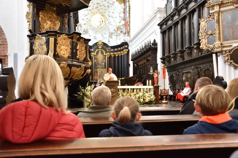 Matka Boża Oliwska w drodze na Kalwarię Wejherowską