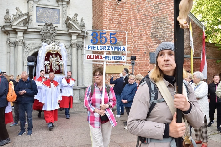 Matka Boża Oliwska w drodze na Kalwarię Wejherowską