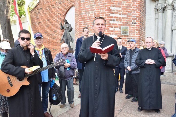 Matka Boża Oliwska w drodze na Kalwarię Wejherowską