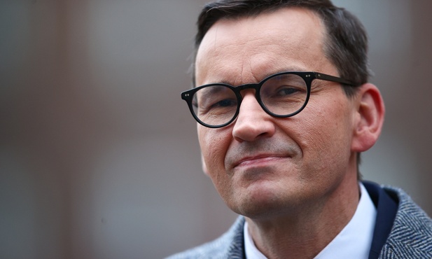 Premier: Nie powinno być luki płacowej między kobietami a mężczyznami 