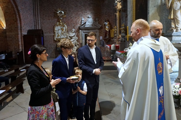 Pielgrzymka rodzin do Matki Bożej Pokornej