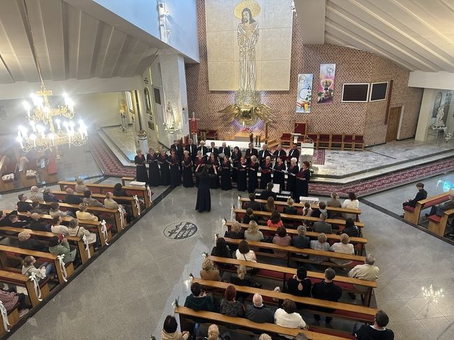 Koncert dla Maryi u michalitów.