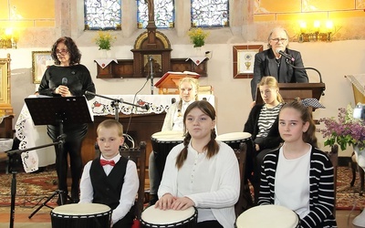 W Chmielnie grano i śpiewano Matce Bożej