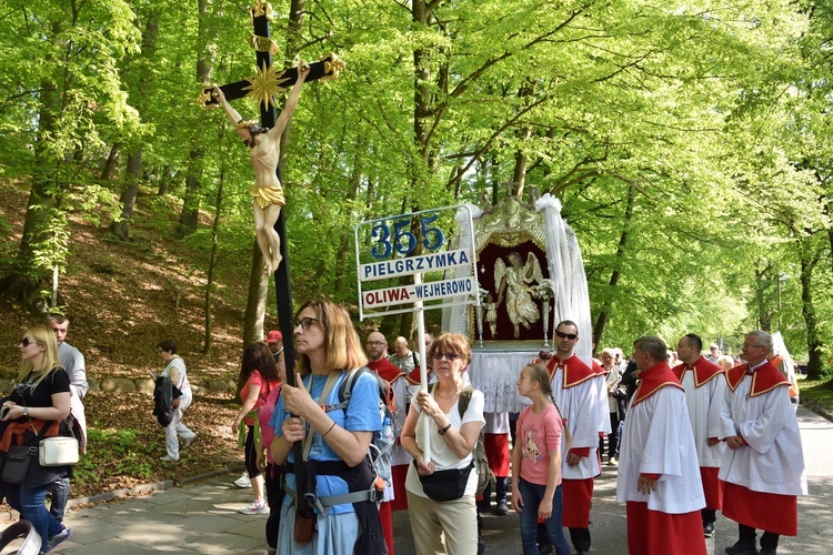 Tysiące pielgrzymów na Kalwarii Wejherowskiej