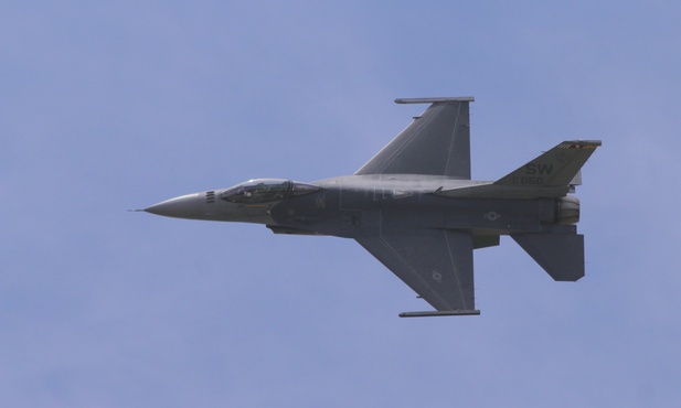 Departament Stanu: zapewnienie Ukrainie F-16 jest priorytetem dla USA
