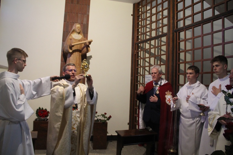 Bochnia. Wprowadzanie relikwii św. Rity do kościoła św. Pawła