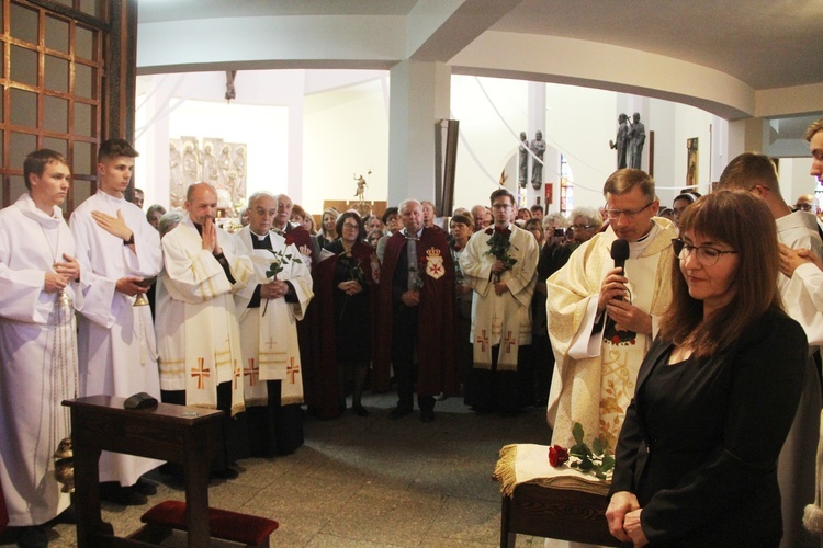 Bochnia. Wprowadzanie relikwii św. Rity do kościoła św. Pawła