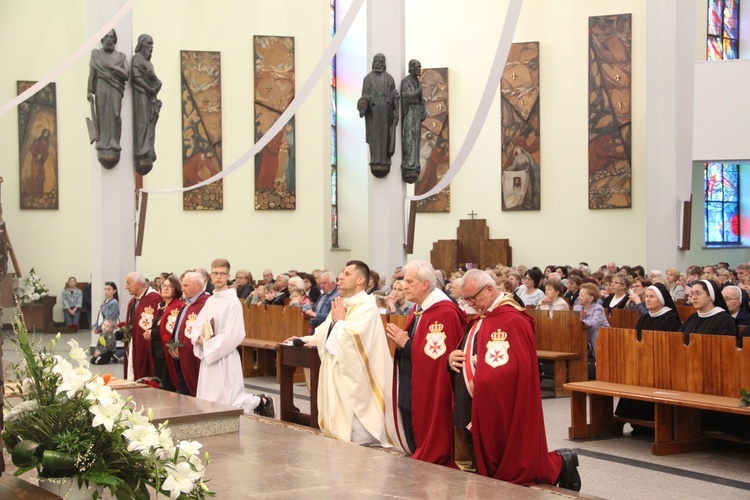 Bochnia. Wprowadzanie relikwii św. Rity do kościoła św. Pawła