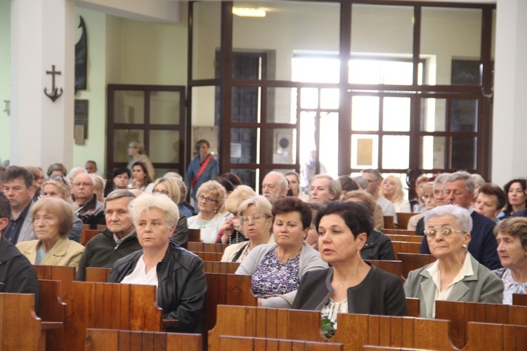 Bochnia. Wprowadzanie relikwii św. Rity do kościoła św. Pawła