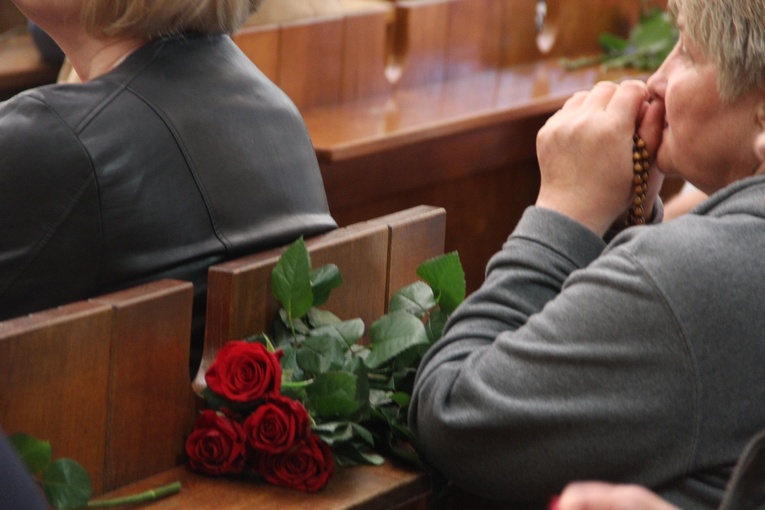 Bochnia. Wprowadzanie relikwii św. Rity do kościoła św. Pawła