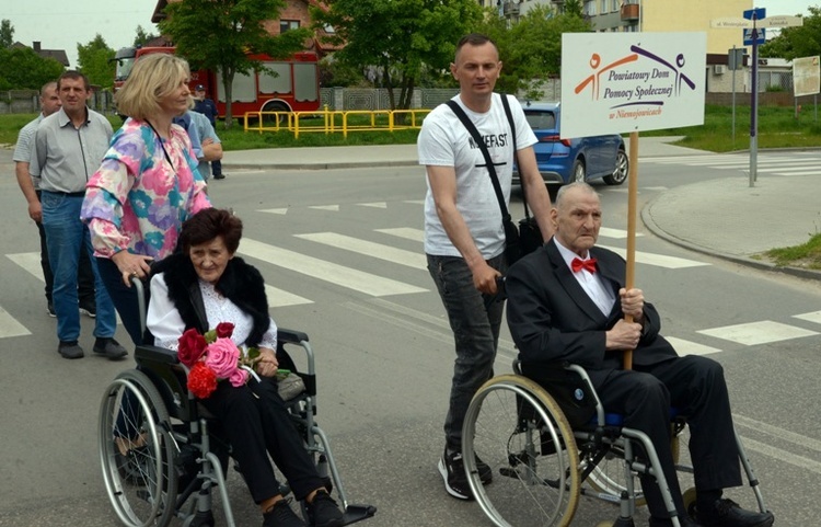 Laureaci nagrody „Człowiek o godnym sercu”