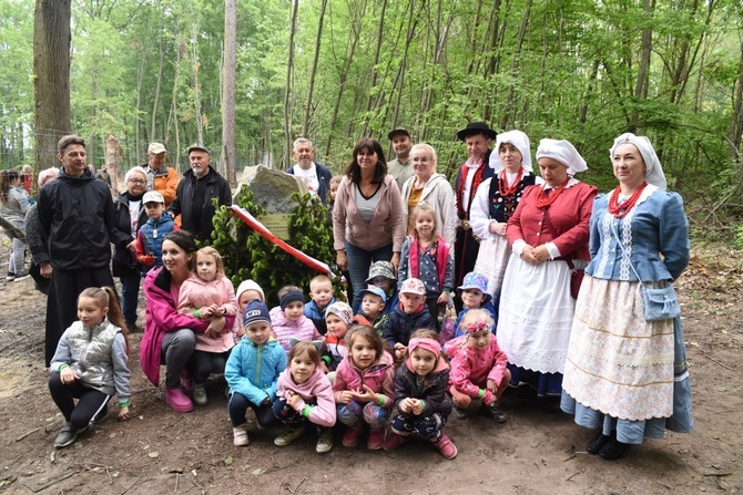 Las Jana Pawła II w Brzesku