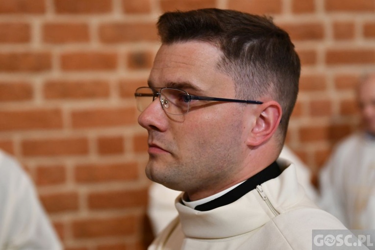W katedrze trwają święcenia kapłańskie