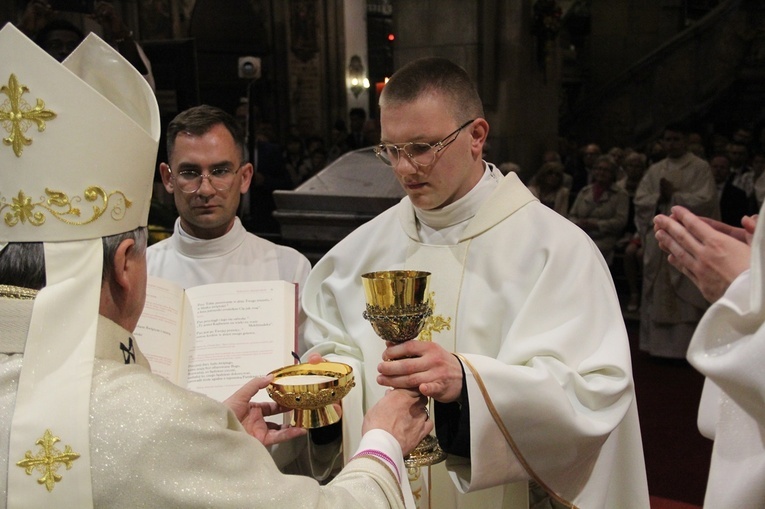 Chwała Panu za nowych prezbiterów!
