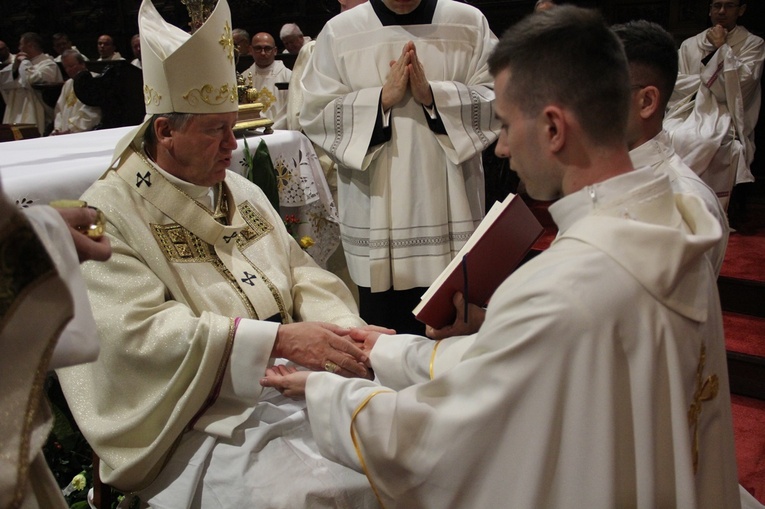 Chwała Panu za nowych prezbiterów!
