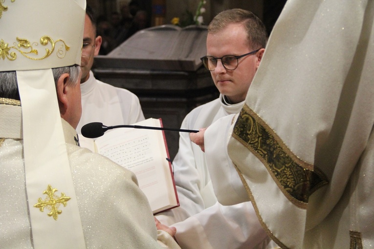 Chwała Panu za nowych prezbiterów!