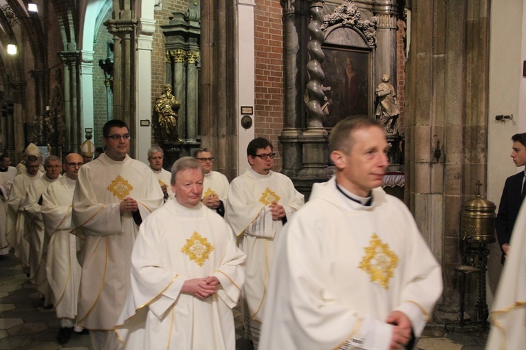 Chwała Panu za nowych prezbiterów!