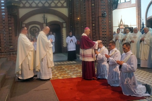 Święcenia kapłańskie w gliwickiej katedrze