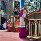 Abp Skworc: Za św. Janem Pawłem II wołam - niech zstąpi Duch Twój i odnowi oblicze ziemi