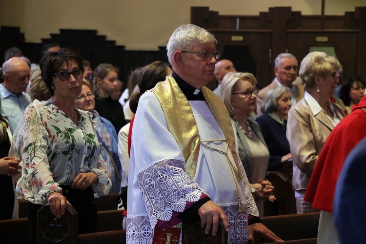 Odpust w parafii pw. Ducha Świętego i 40-lecie kapłaństwa ks. Andrzeja Nicałka