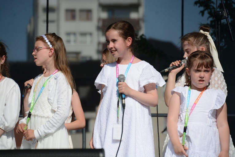 Dziecięcy Koncert Uwielbienia