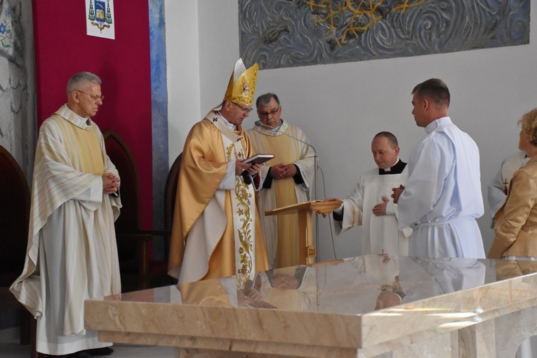 Konsekracja kościoła w Gdyni-Wiczlinie