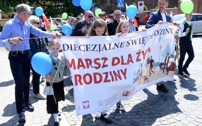 Płock. Marsz i święto rodziny