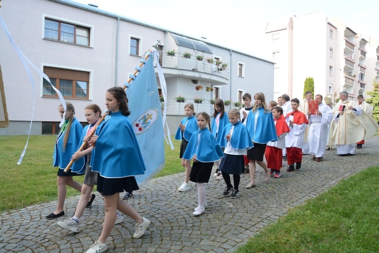 Poświęcenie dzwonów w parafii św. Karola Boromeusza w Opolu