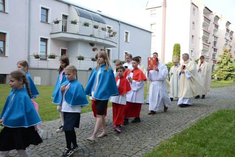 Poświęcenie dzwonów w parafii św. Karola Boromeusza w Opolu