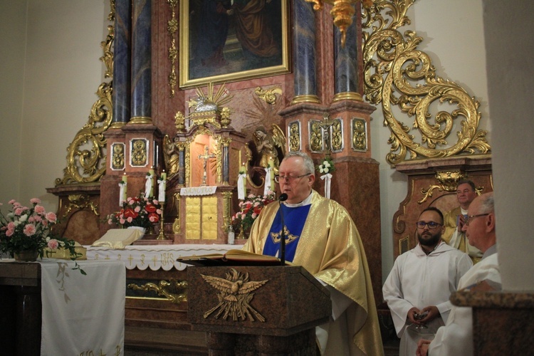 Koronacja kapliczek Pielgrzymującej Matki Bożej w Cisku